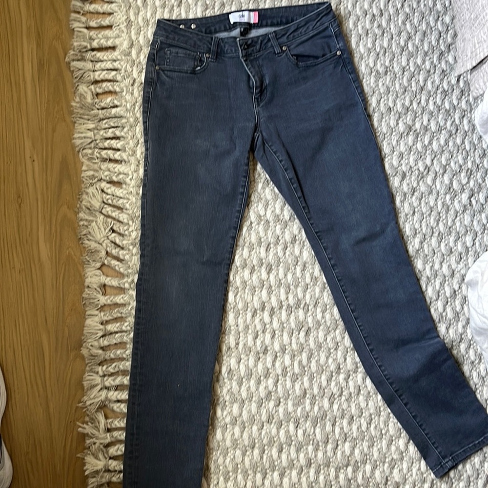 Cabi slim boyfriend gray jeans —6